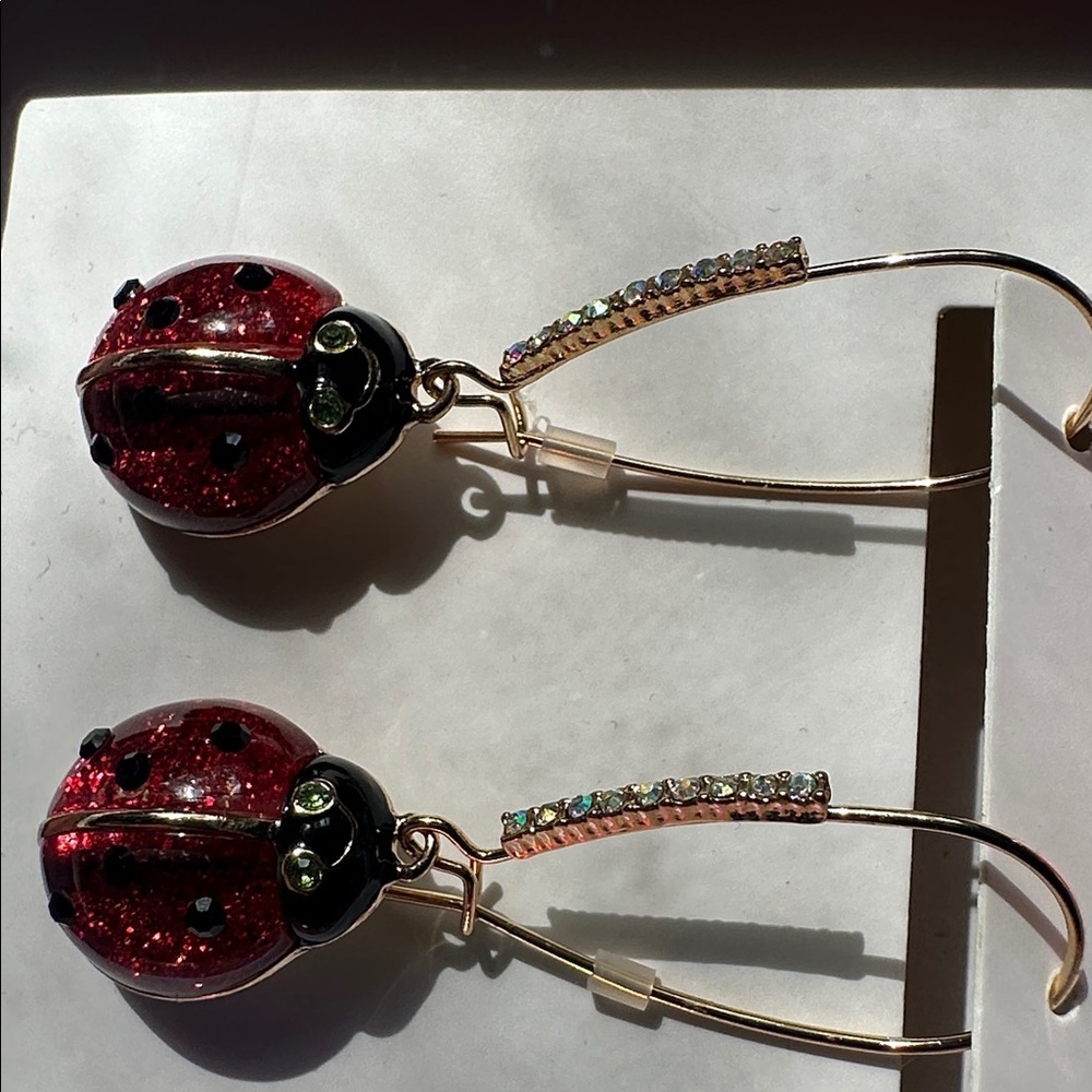 ❤️NWT Betsey Johnson Glitter Red Ladybug Drop Earrings Gold Tone Crystal Sparkle - Picture 6 of 16